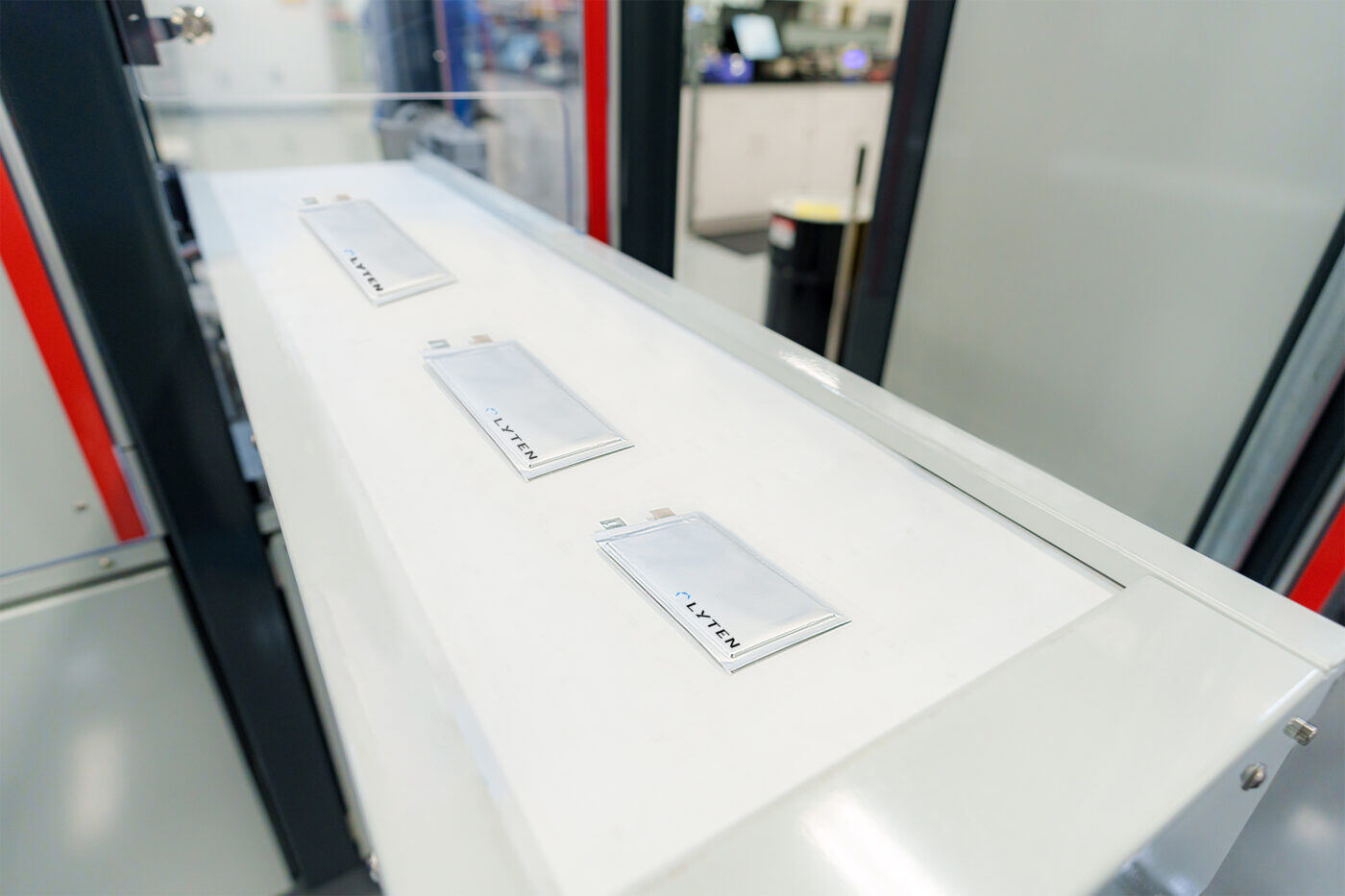 Lyten delivers first lithium-sulphur battery cells to customers